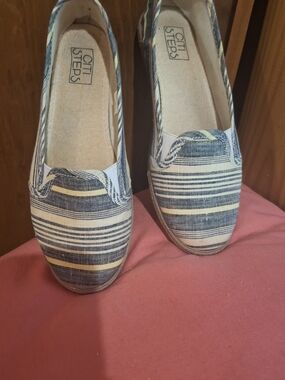 Women’s Striped Slip-On Flats in Blue and Cream